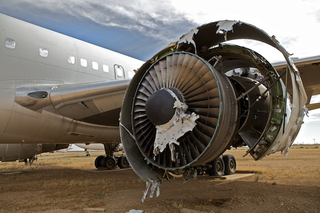 Illustration for article titled Silent scenes from the airplane graveyards of the American Southwest